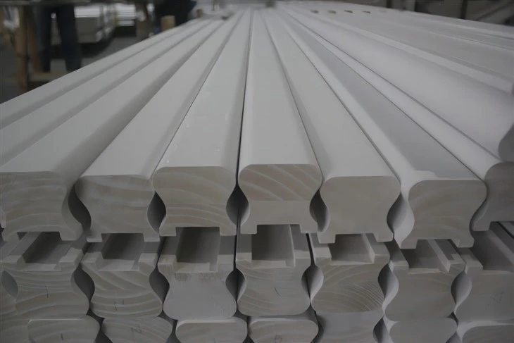 Piese din lemn pentru scari Balustrade Balustrade Risers Fusta Bord Interioare Si Exterioare Snur
