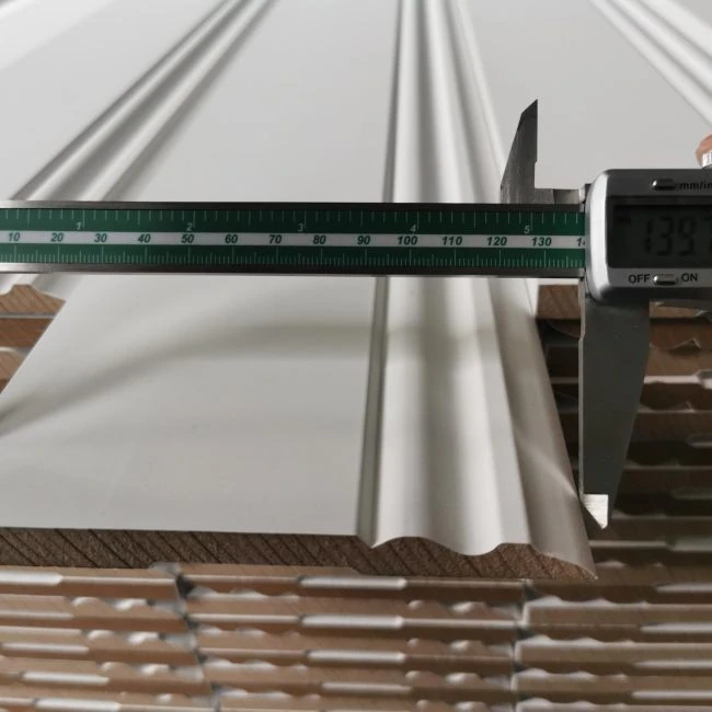 Top-ranking White Gesso Coated FJ Wooden Trim Mouldings Base Boards For The Floor
